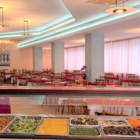 Hotel Cosmos Ρίμινι Εξωτερικό φωτογραφία